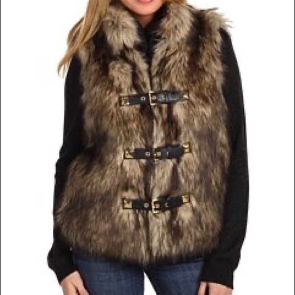 Gorgeous Michael Kors faux fur vest 💖
